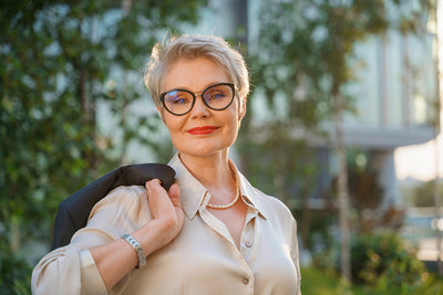 Your Brain’s SOS: 7 Warning Signs Every Woman Over 40 Must Recognize (Before It’s Too Late)